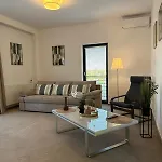 Close Luxury Glam Apartments * בראשוב