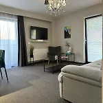 Close Luxury Glam Apartments דירה *