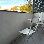Close Luxury Glam Apartments דירה