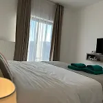 דירה Close Luxury Glam Apartments