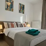 דירה Close Luxury Glam Apartments