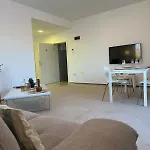 דירה Close Luxury Glam Apartments בראשוב
