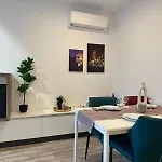 דירה Close Luxury Glam Apartments