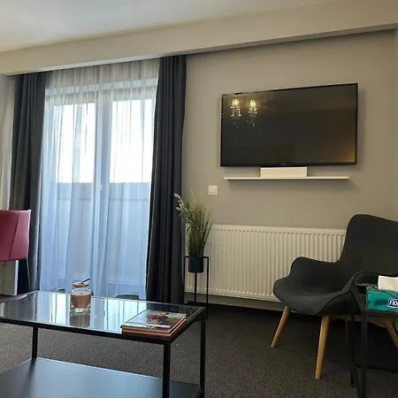 Apartment Luxury Glam & Near Coresi Mall Brasov