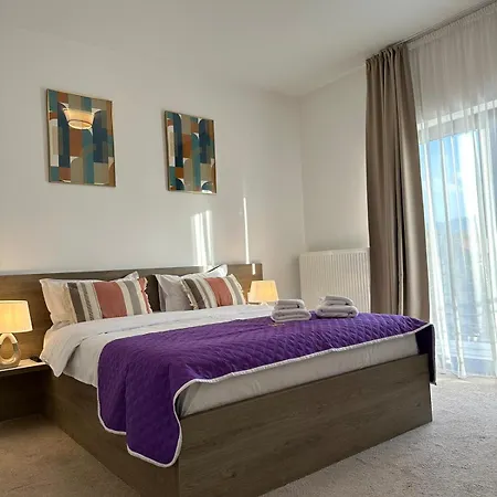Luxury Glam & Near Coresi Mall