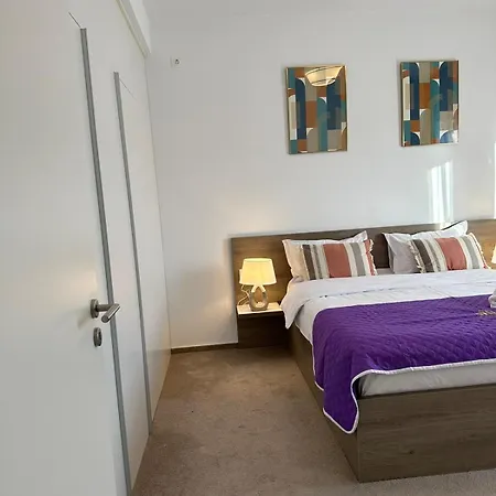 Close Luxury Glam Apartments Daire *