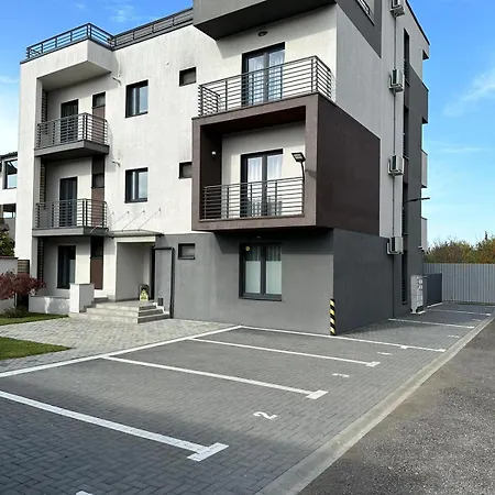 Apartment Luxury Glam & Near Coresi Mall *