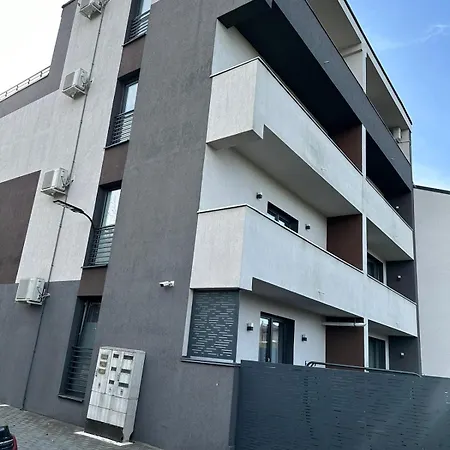 Close Luxury Glam Apartments Braşov