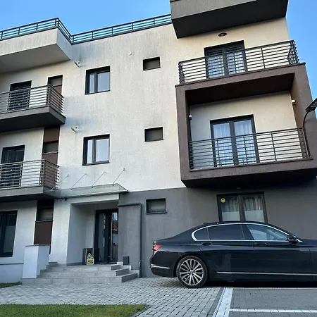 Close Luxury Glam Apartments Braşov