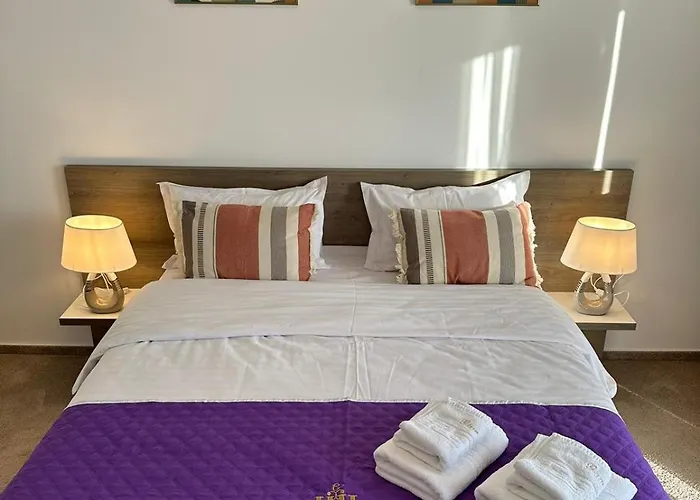 Apartment Close Luxury Glam Apartments