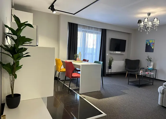 Close Luxury Glam Apartments Apartment Brașov