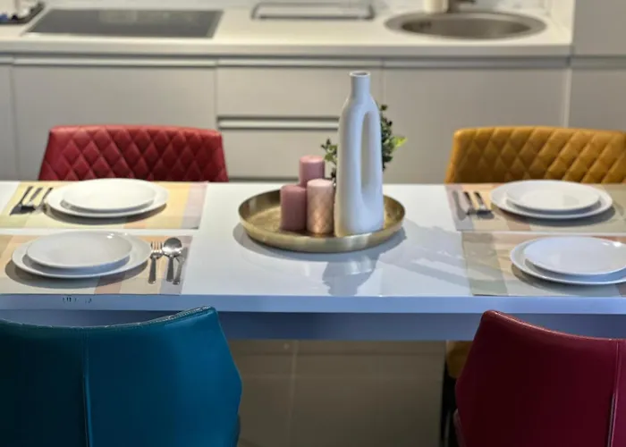 Apartment Close Luxury Glam Apartments