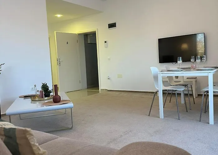 Apartment Close Luxury Glam Apartments Brașov