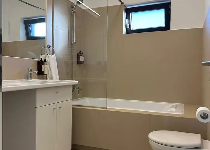 Apartment Close Luxury Glam Apartments