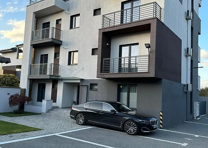 Close Luxury Glam Apartments Apartment Brașov