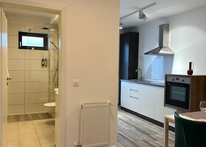 Apartment Close Luxury Glam Apartments