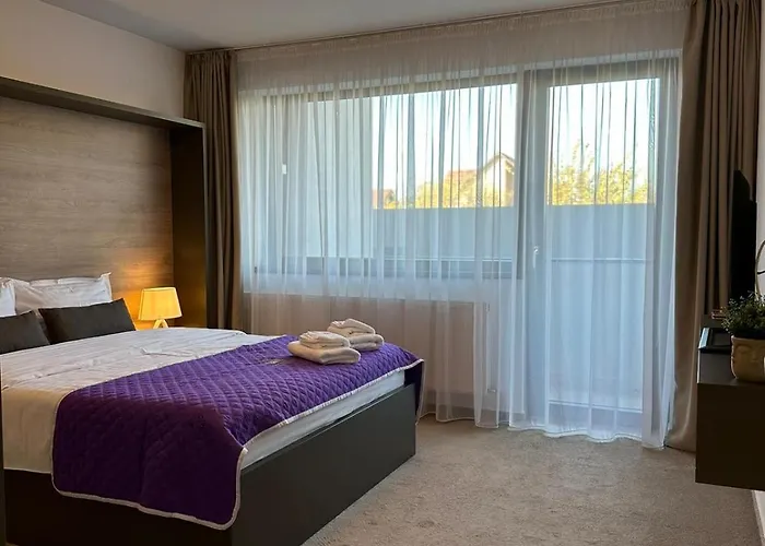 Close Luxury Glam Apartments Brașov