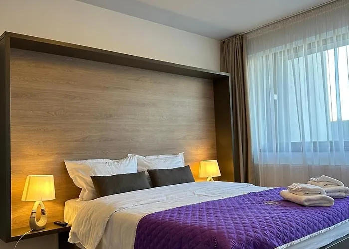 Close Luxury Glam Apartments Apartment Brașov