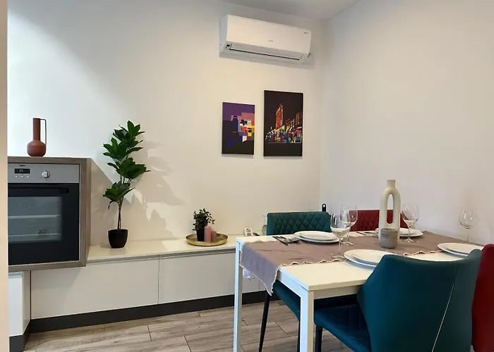 Apartment Close Luxury Glam Apartments